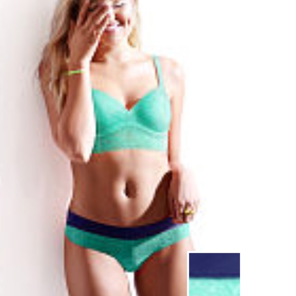 Victoria's Secret Other - medallion bralette seafoam SZ L lace panty SZ L