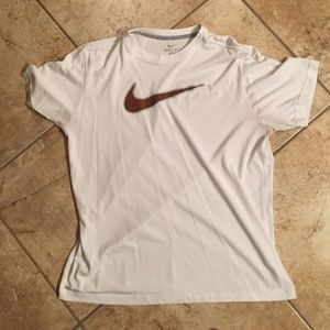 Men's White XL Nike Textured Swoosh Dri-Fit Shirt