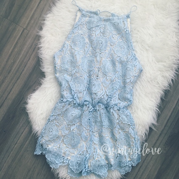 Lace Romper - Picture 4 of 4