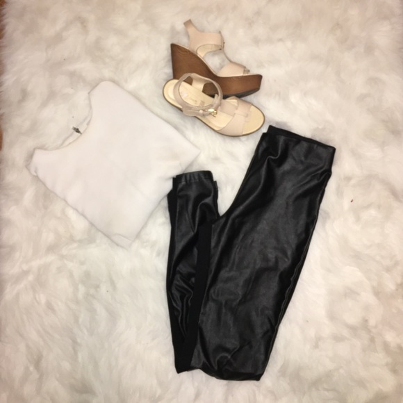 Faux leather leggings - Picture 1 of 4