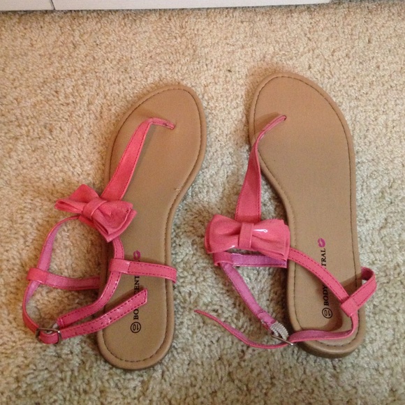 Bow tie sandals - Picture 1 of 2