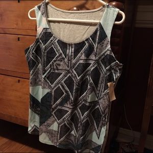 Coldwater creek geometric shimmer tank - size m