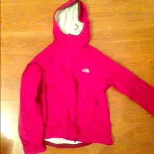North face rain jacket worn twice!! Size XS