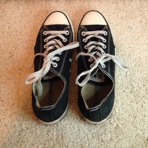 Black converse
