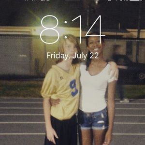 Meet your Posher, Olivia