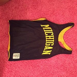 U of M lacrosse pinny