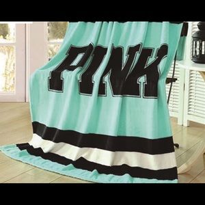 VS PINK Blanket
