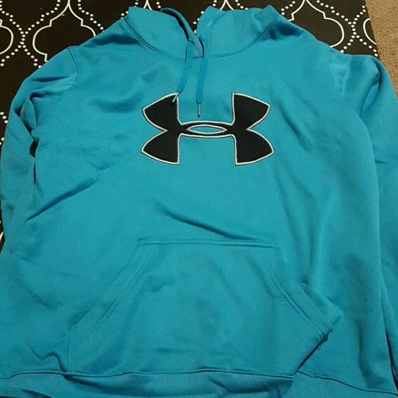 Under armour pullover hoodie
