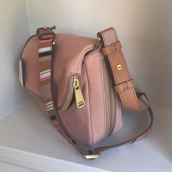 Fossil leather light pink shell Preston flap purse - Picture 4 of 4