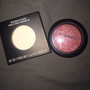 Mac blush