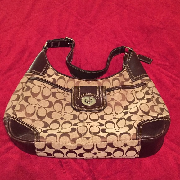 Authentic COACH Signature Shoulder Bag - Tan/Brown