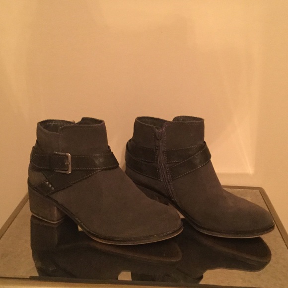 Sonoma ankle booties