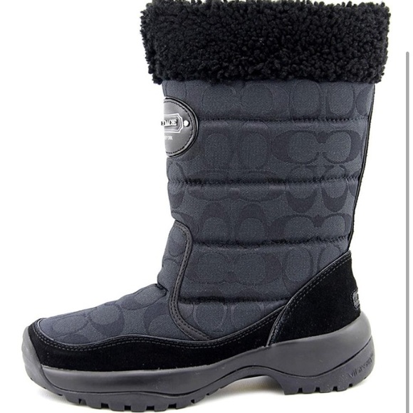 Shoes - Picture 3 of 4