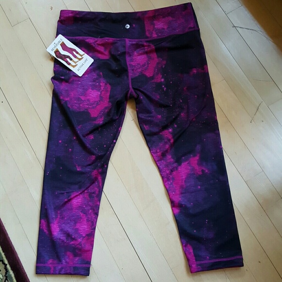 🆕Active Life Reversible Printed Space-Dye Capri - Picture 2 of 4