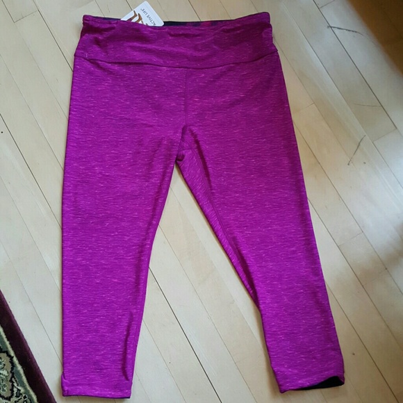 🆕Active Life Reversible Printed Space-Dye Capri - Picture 3 of 4