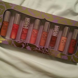 Tarte Kiss & Belle Lippies