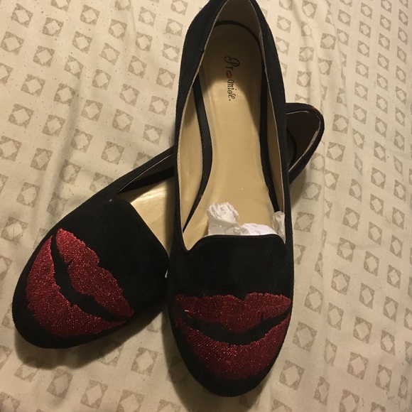 Black flats