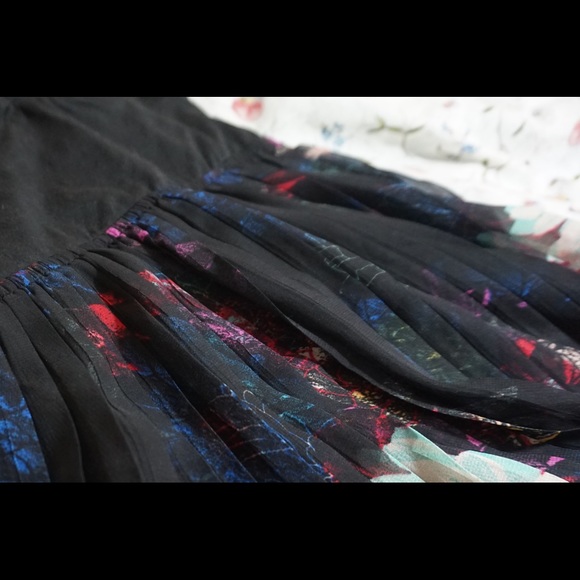 Strapless dress - Picture 3 of 3