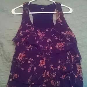 A shirt. I am selling a shirt.