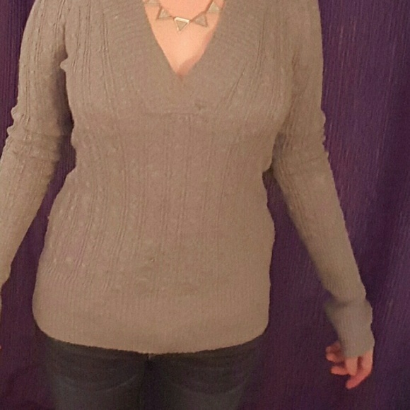 American Eagle Sweater - Picture 2 of 2