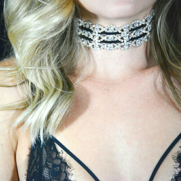 Double Frosted Choker