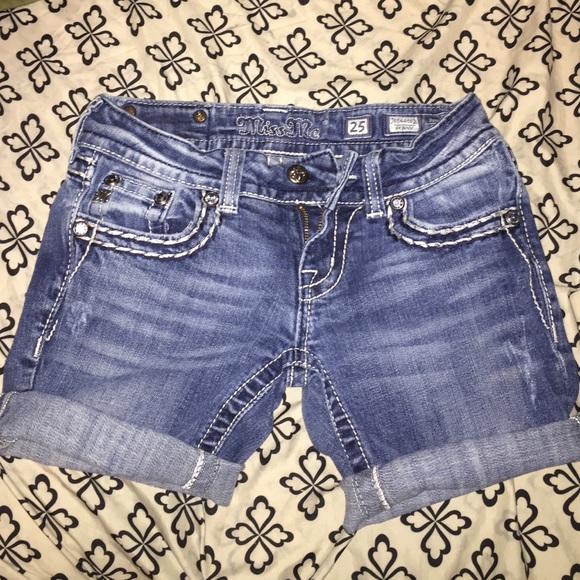 Size 25 miss me jean shorts