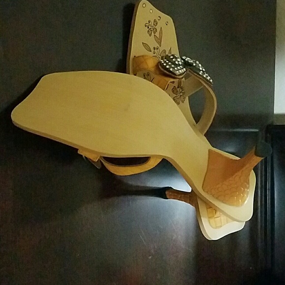 Butterfly diamond sandals - Picture 3 of 4