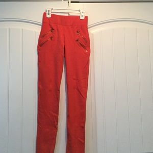 Skinny leg stretchy pants