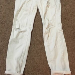 White Hollister jeans
