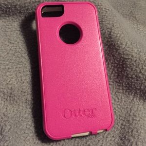Pink otter box iPhone 5s case