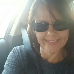 Meet your Posher, Nikki