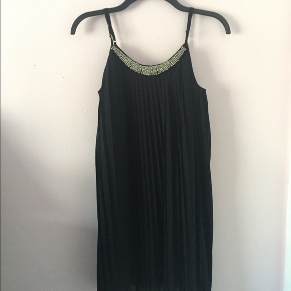 love culture | black shift dress