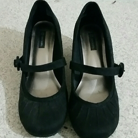 George suede wedges size7