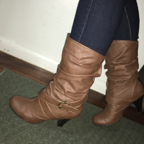 Brown slouchy boots