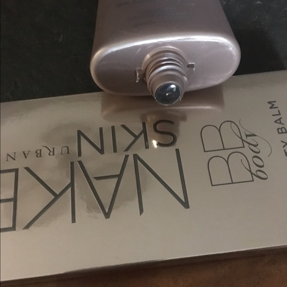 Urban Decay - Naked Skin Body Beauty Balm - Picture 3 of 4
