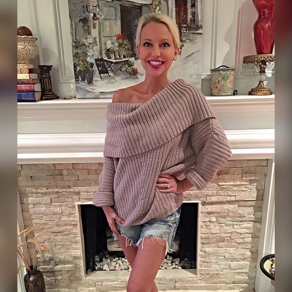 Umgee Sweaters - Beautiful off shoulder oversized lavender sweater!