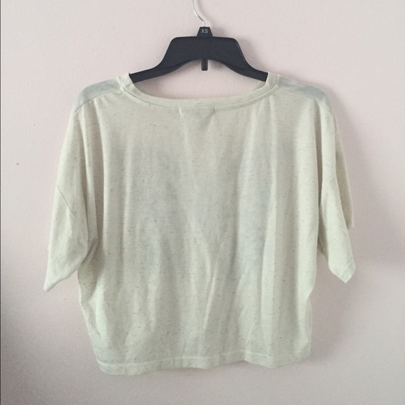 forever21 | butterfly print crop top - Picture 2 of 4
