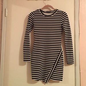 Long sleeve dress.