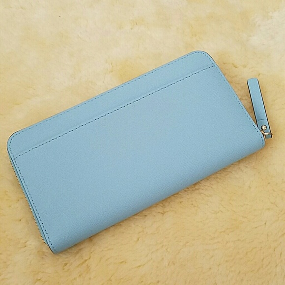 Kate Spade Blue Hydrangea Newbury Lane Neda Wallet - Picture 2 of 4