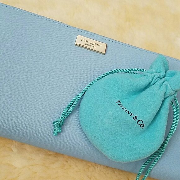 Kate Spade Blue Hydrangea Newbury Lane Neda Wallet - Picture 4 of 4