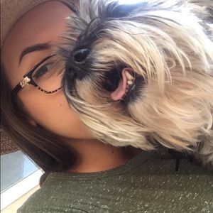 Meet your Posher, Lea