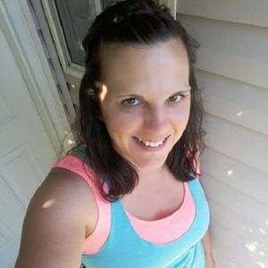 Meet your Posher, Kayela