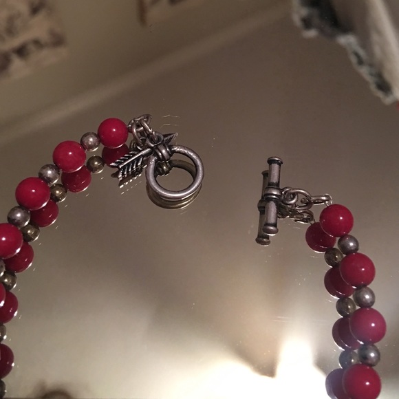 Red Arrow Bracelet - Picture 2 of 4