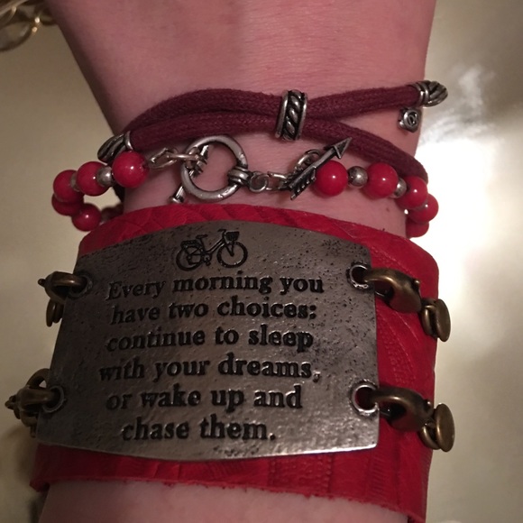 Red Arrow Bracelet - Picture 4 of 4