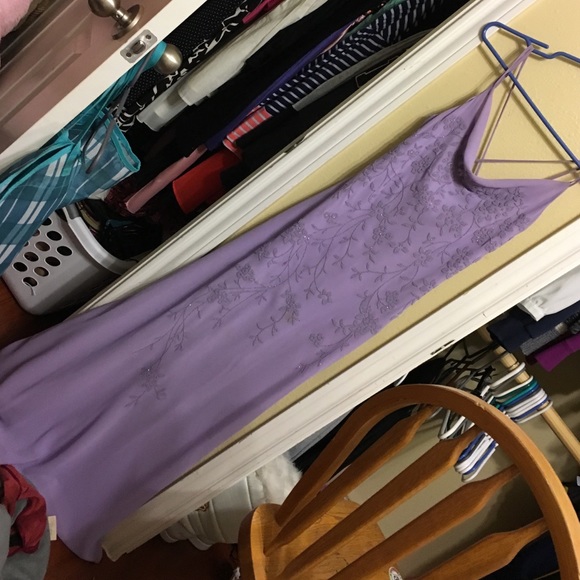 Dresss - Picture 2 of 2