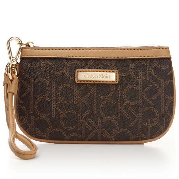 💥💥Calvin Klein Wristlet!