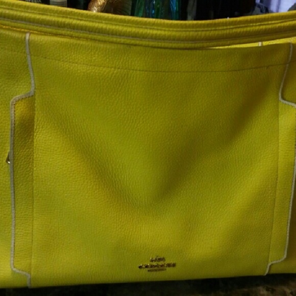 Coach Authentic - Picture 1 of 3