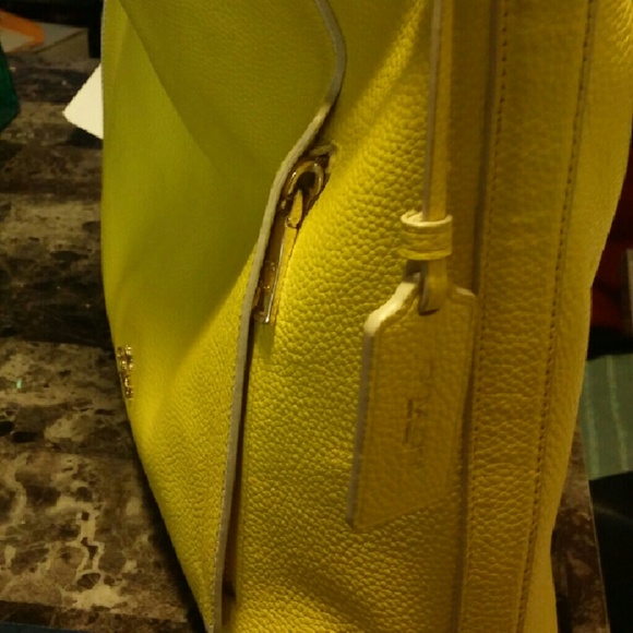 Coach Authentic - Picture 3 of 3