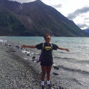 Meet your Posher, Malia