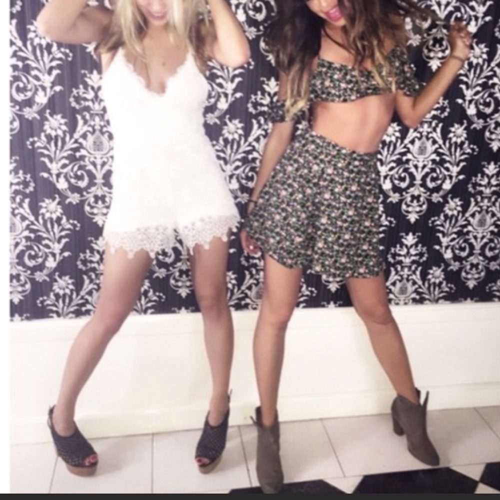 Ruffled crop tank & skirt set